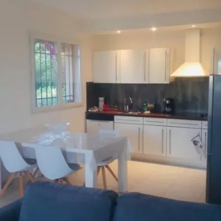 5Min Des Plages, Bas De Villa Apercu Mer Avec Jardin Appartement Vallauris