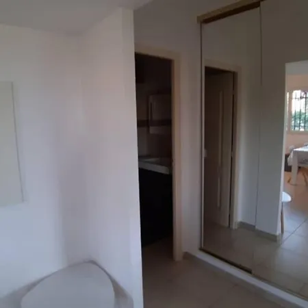 5Min Des Plages, Bas De Villa Apercu Mer Avec Jardin Appartement *